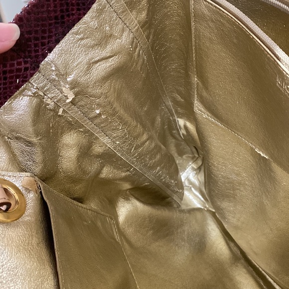 Micheal Kors Tote - Picture 4 of 6